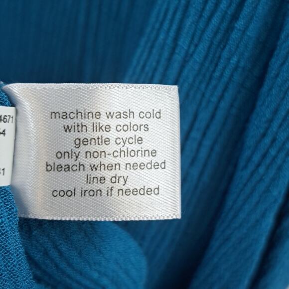 Lane Bryant Tank Top Plus 22 Sleeveless Crisscross V-Neck Swing Crinkled Teal‎ - Picture 8 of 8